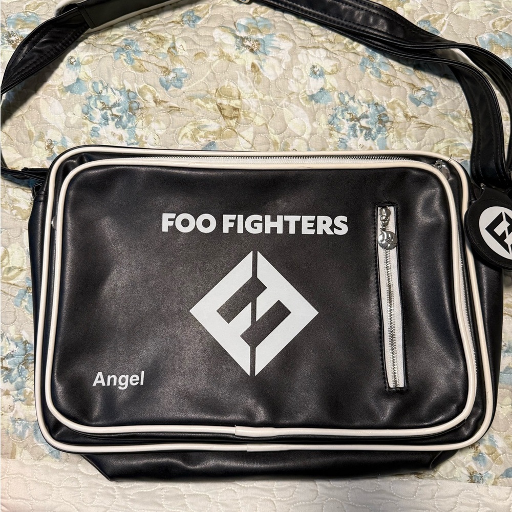 Foo Fighters Black Messenger Bag with Magazine included